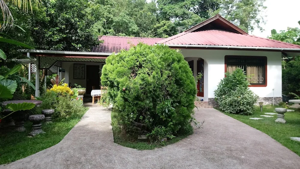 Buisson, La Digue