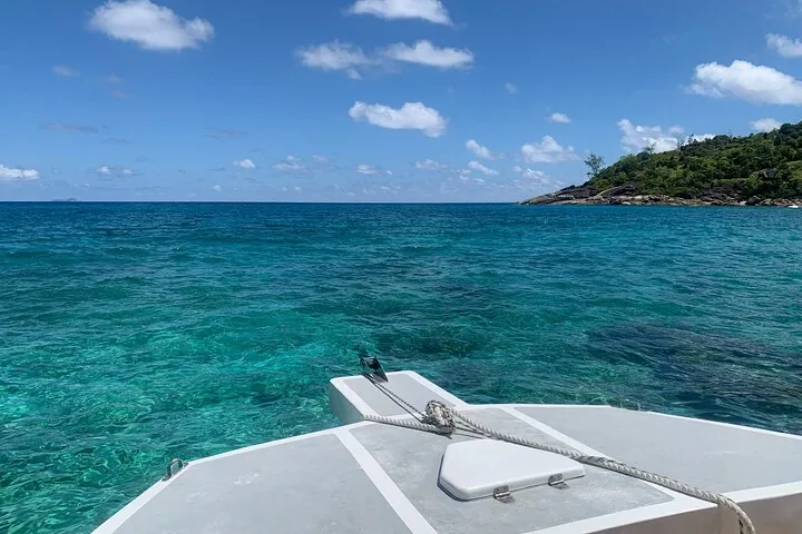 Reef Safari, snorkeling em Baie Ternay