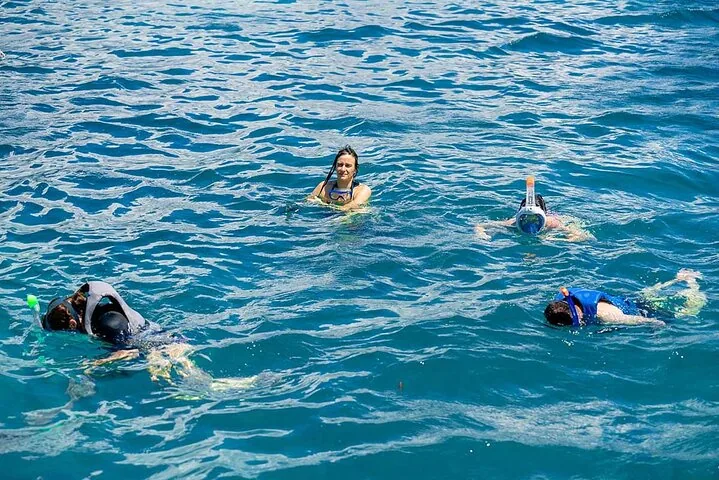 Parque marinho de Sainte Anne e ilha Moyenne